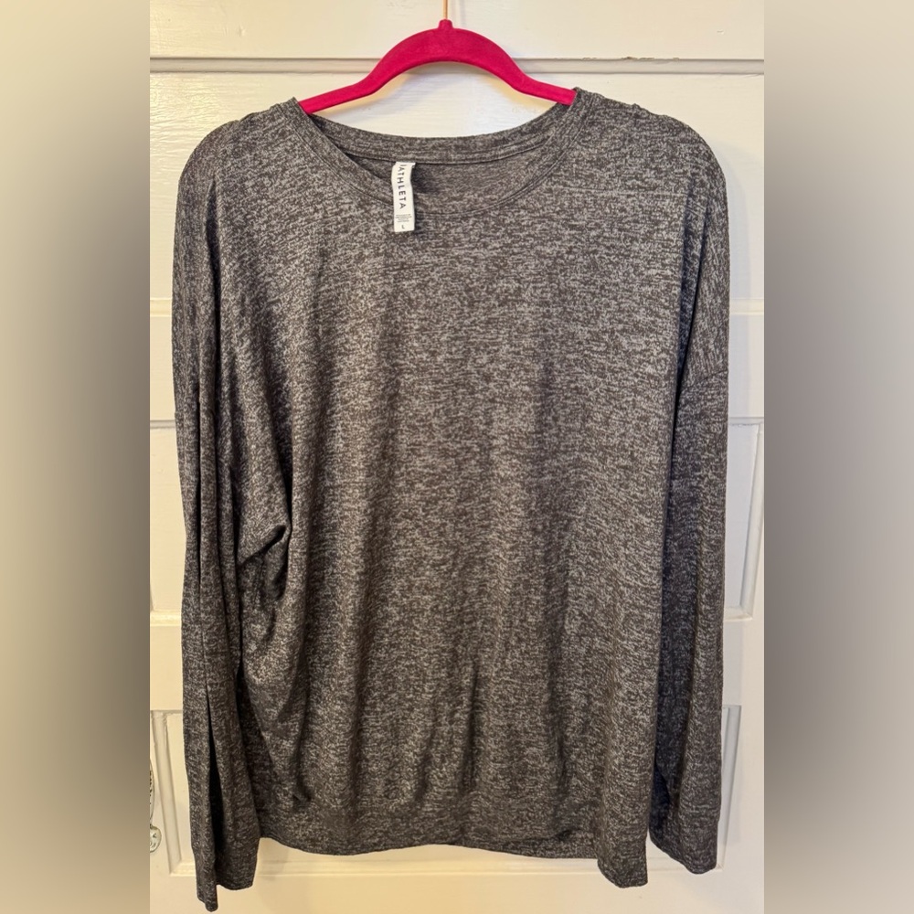 Athleta Women’s SZ Large Grey Long Sleeve Top